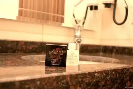 Le Grand - 9