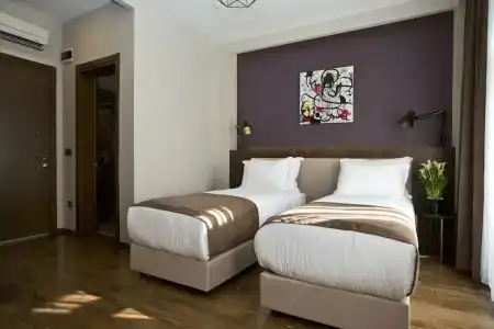 SNOG Rooms & Suites - 12