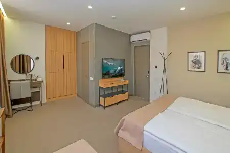 Cartez by Horizons, - 23