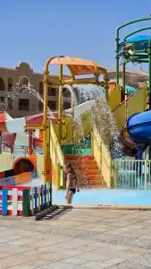 Charmillion Sea Life Resort - 12