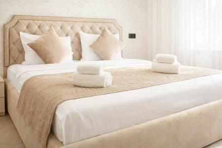 Royal Renaissance - 49