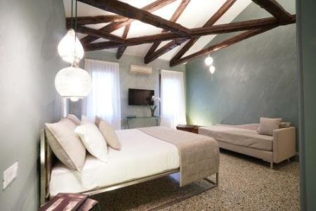 Venice Resort Airport - 16