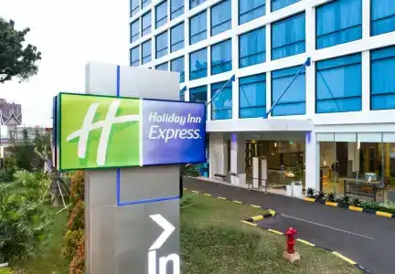 Holiday Inn Express Jakarta Menteng - 36