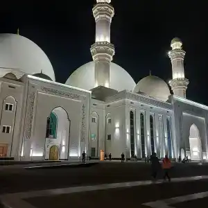 DoubleTree by Hilton - 1