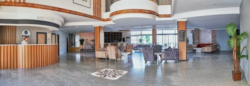 Clover Magic Park Side Otel - 33