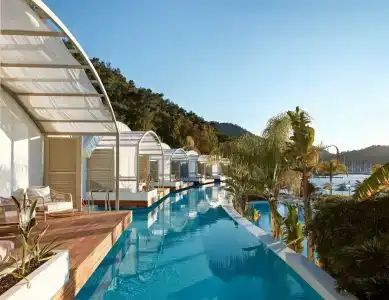 Yacht Classic - Boutique Class - 37