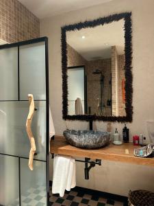YURTA Boutique - 31