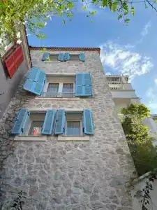 Unique-Boutique Class - Adults Only - 37