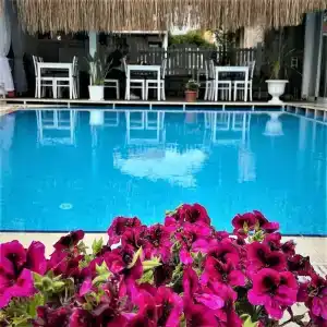 Alacati Eldoris Butik - 1