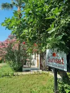 Sunset Boutique & Apartments - 26