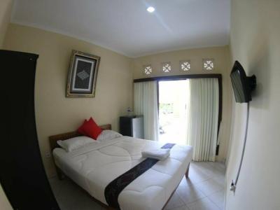 Sari Buana Bed & Breakfast - 23