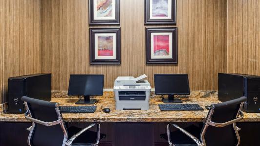 Stay Express Inn & Suites Houston Hobby Airport - 4