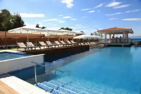 Villa Di Mare Seaside Suites - 22