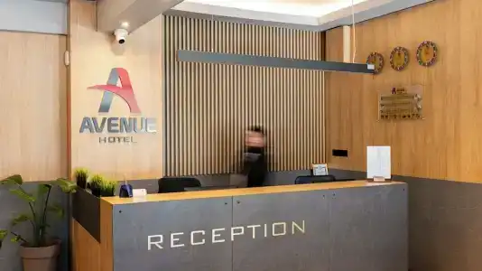 Avenue Deluxe - 4