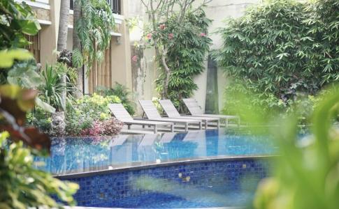 Suris Boutique - 10