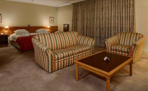 VIP Executive Suites do Marques - 48