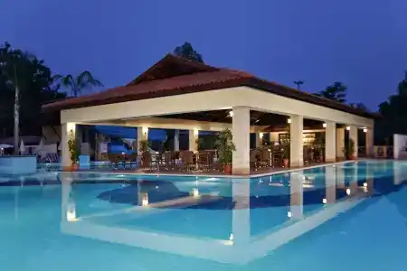 Champion Holiday Village - 6