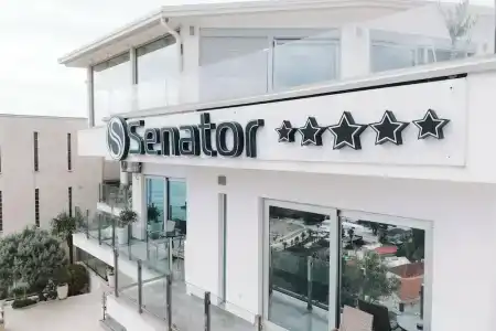 Senator - 1