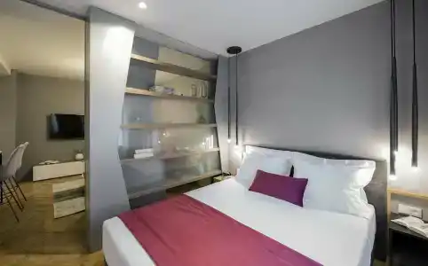 Olvios Luxury Suites - 0