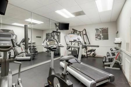 Best Western Plus Hobby Airport Inn Suites - 6