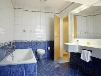 Perrin - Former Carlton - 24