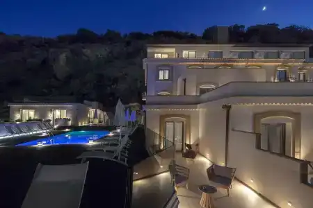 Villa Fiorita Boutique - 1