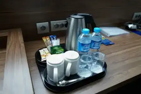 Hampton by Hilton - 5