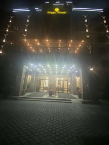 Plaza - 8