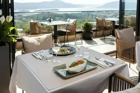 Royal Blue Resort & Residences - 49