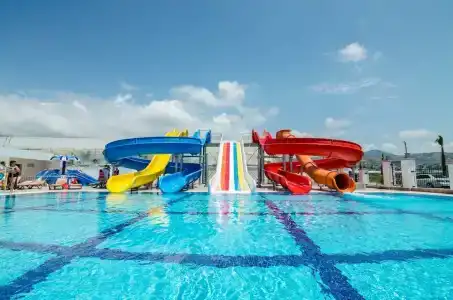 The Lumos Deluxe Resort & Spa - 17