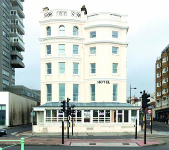 West Beach Brighton - 0