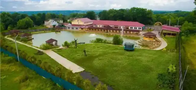 Zolotaya Rybka Resort - 18