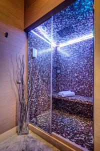 Dharma Luxury - 41