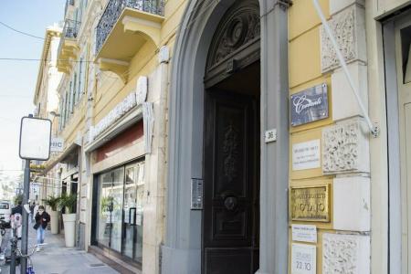 Correnti Boutique - 1