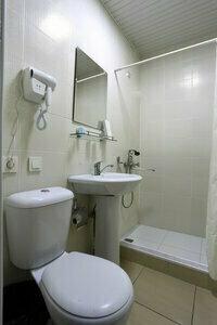 Globus Avenue - 31