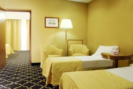Ramada by Wyndham Naples - 42