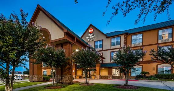 Best Western Plus Hobby Airport Inn Suites - 49