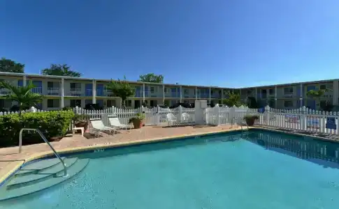 Americas Best Value Inn Bradenton Sarasota - 7