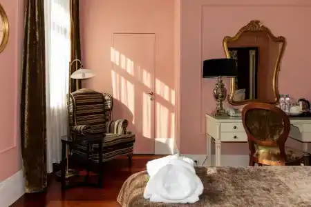 DOM Boutique by Authentics - 4