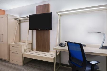 Holiday Inn Express & Suites NEAREST UNIVERSAL ORLANDO by IHG - 25