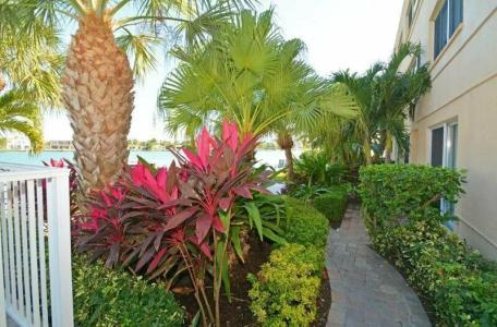 Westwinds Waterfront Resort - 2