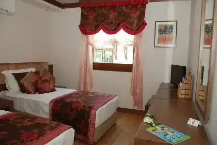 Bitez Corner Boutique - 47