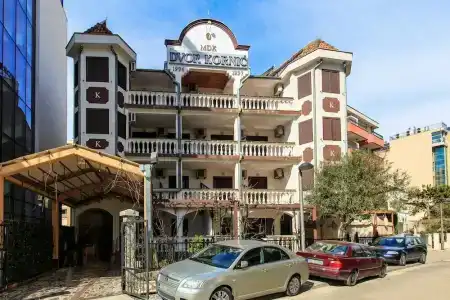 Villa Dvor Kornic - 8