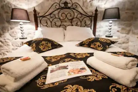 Heritage Palace Varos - Mag Quaint & Elegant Boutiques - 3