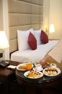 Samrat, New Delhi - 42