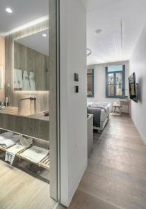 Hellenic Vibes Smart - 43