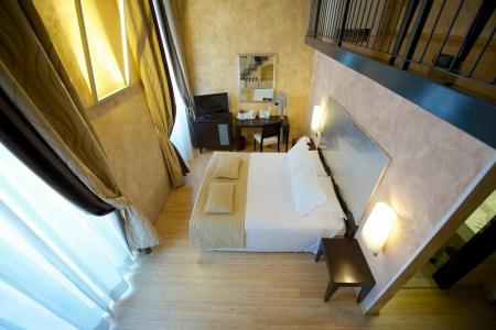 Best Western Crystal Palace - 10