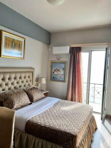 Queens Leriotis - 22