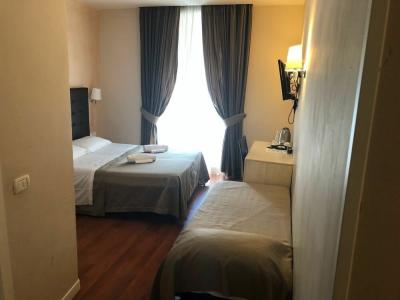 Elle Cavour Guest House - 35