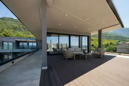 Royal Blue Resort & Residences - 30